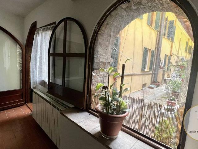 Appartamento in vendita a Cetona SI