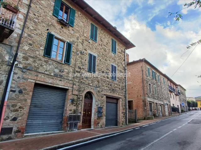 Appartamento in vendita a Cetona SI