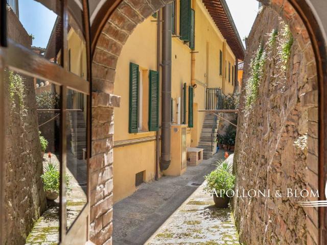Appartamento in vendita a Cetona SI