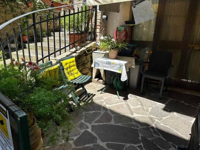 Appartamento in vendita a Cetona SI