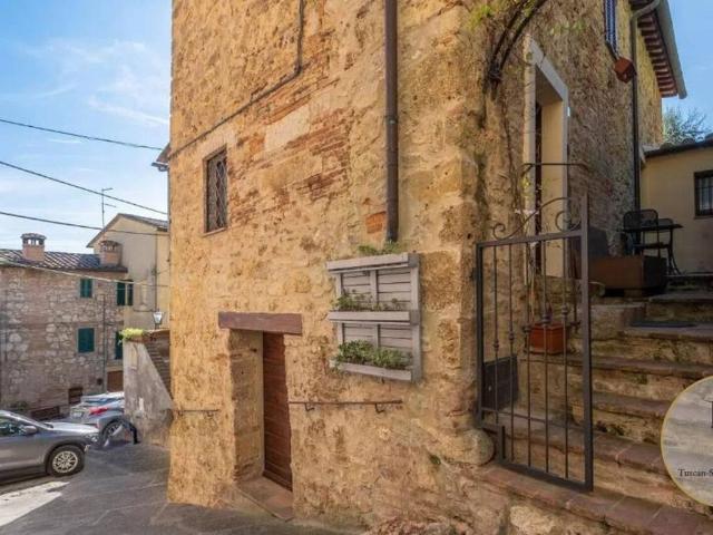 Appartamento in vendita a Cetona SI
