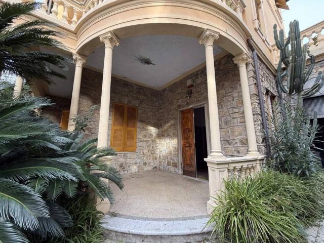Appartamento in vendita a Chiavari GE