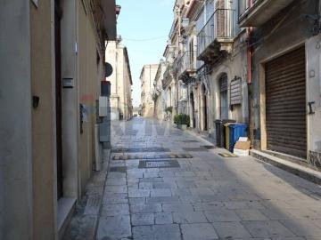Appartamento in vendita a Chiaramonte Gulfi RG