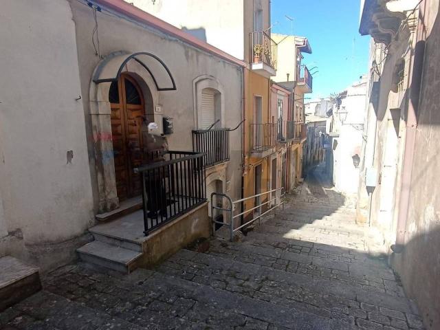 Appartamento in vendita a Chiaramonte Gulfi