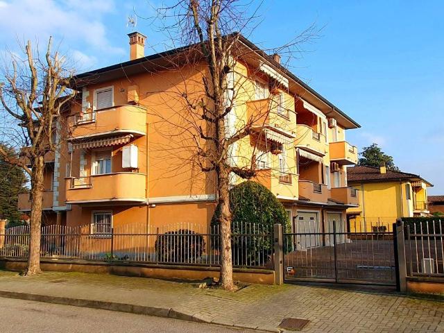 Appartamento in vendita a Chignolo Po PV