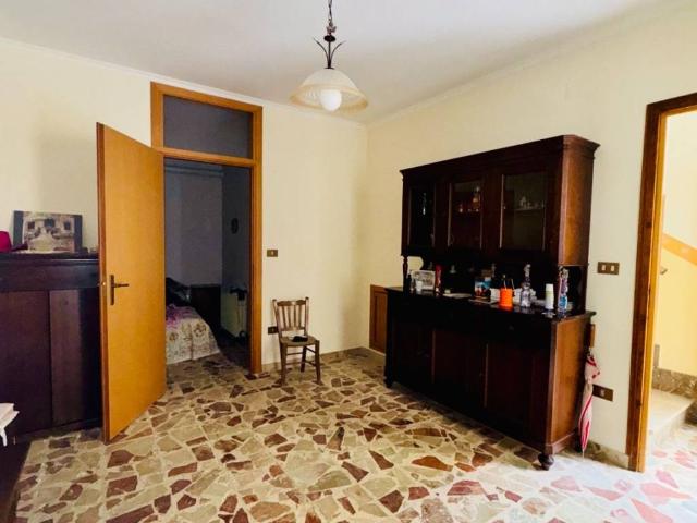 Casa indipendente in vendita a Chiusa Sclafani PA