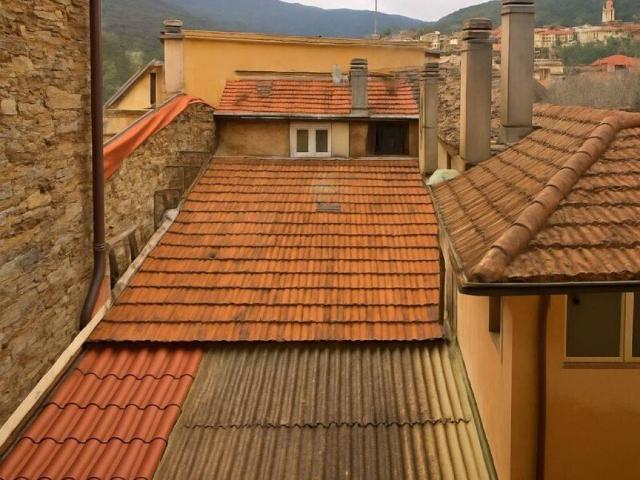Appartamento in vendita a Chiusavecchia IM