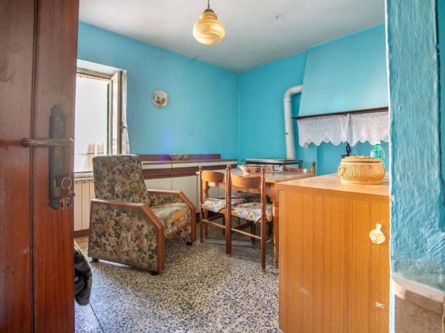 Appartamento in vendita a Chiusdino SI