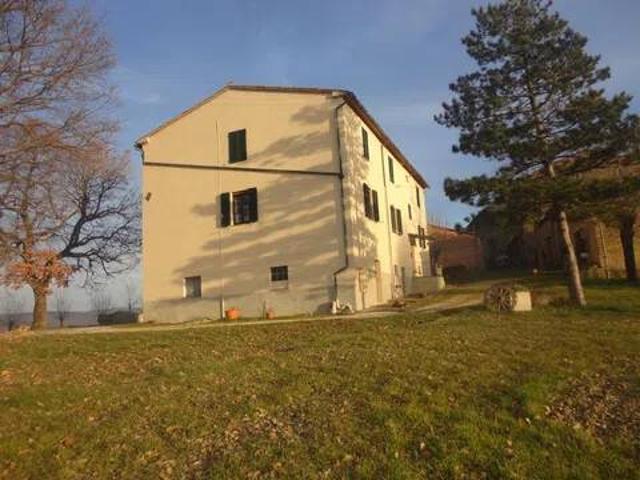 Appartamento in vendita a Chiusdino SI