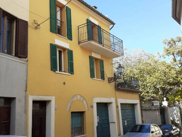 Appartamento in vendita a Cingoli MC