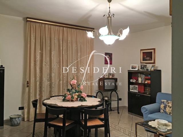 APPARTAMENTO in VENDITA a CINIGIANO CENTRO di 5 vani