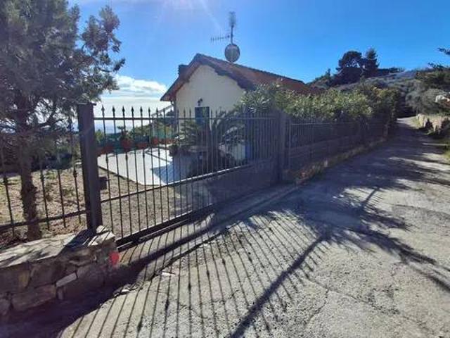 Appartamento in vendita a Civezza IM