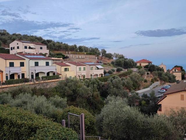 Appartamento in vendita a Civezza IM