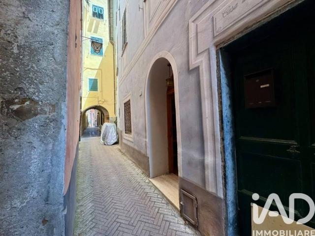 Appartamento in vendita a Civezza IM