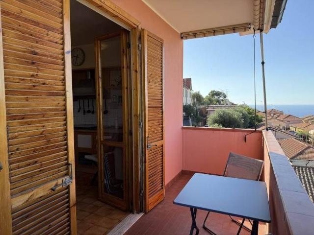 Appartamento in vendita a Civezza IM