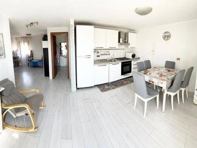 Appartamento in vendita a Civitavecchia RM