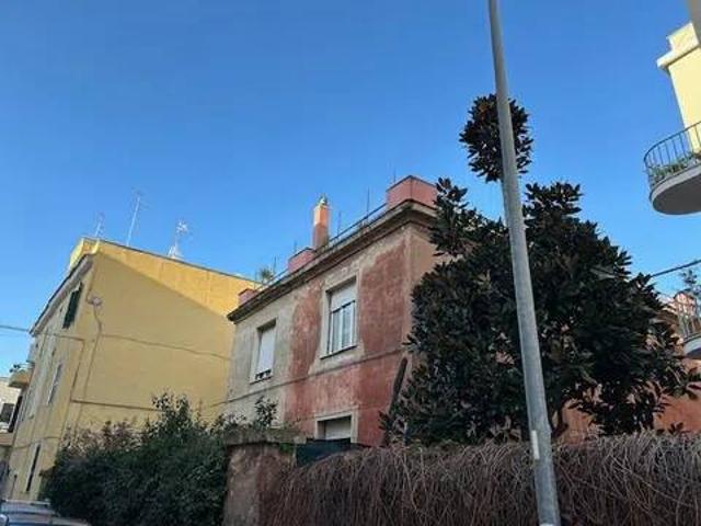 Appartamento in vendita a Civitavecchia RM