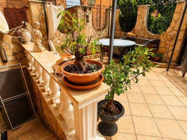 Appartamento in vendita a Civitavecchia viale delle Sterlizie