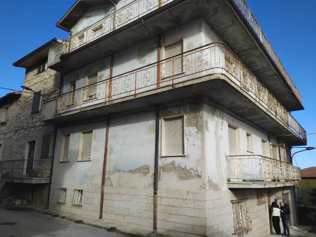 Appartamento in vendita a Civitella del Tronto TE