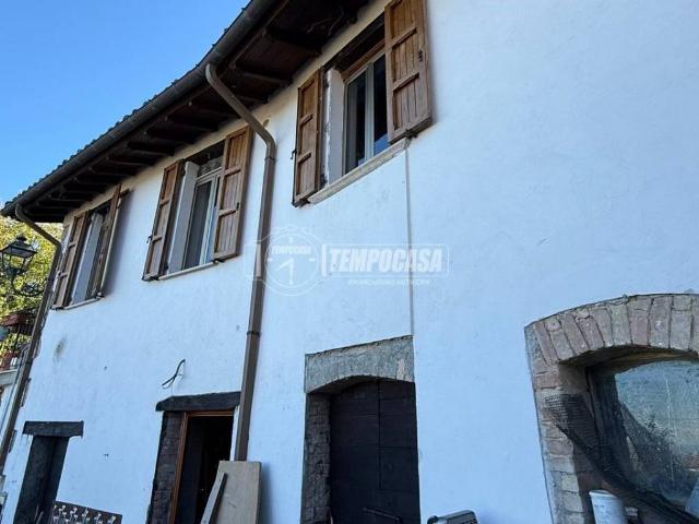 Appartamento in vendita a Civitella del Tronto TE