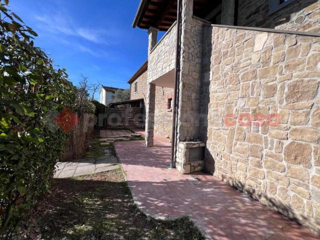 Appartamento in vendita a Civitella In Val Di Chiana