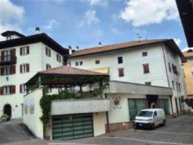 Appartamento in vendita a Cles via Roma