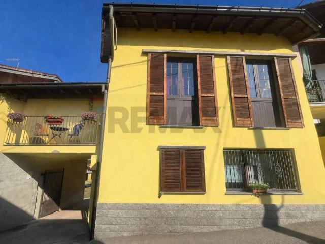 Appartamento in vendita a Cocquio Trevisago VA