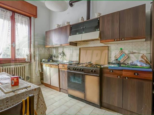 Appartamento in vendita a Cocquio Trevisago VA