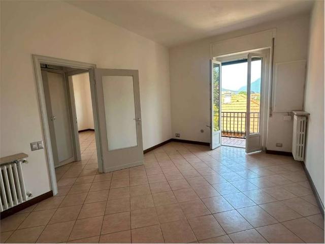 Appartamento in vendita a Cocquio Trevisago VA