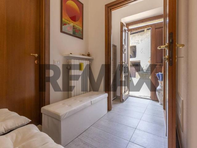 Appartamento in vendita a Cocquio Trevisago VA