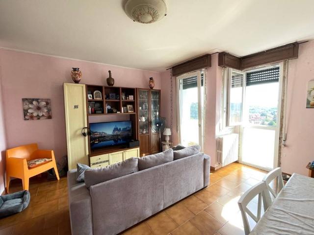 Appartamento in vendita a Cocquio Trevisago VA