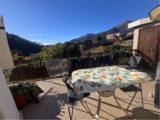 Appartamento in vendita a Cogoleto GE