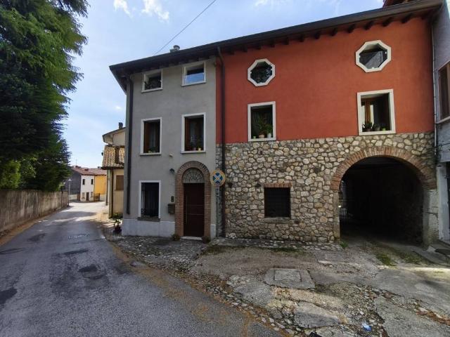 Appartamento in vendita a Cogollo del Cengio VI