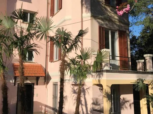 Appartamento in vendita a Cogorno GE
