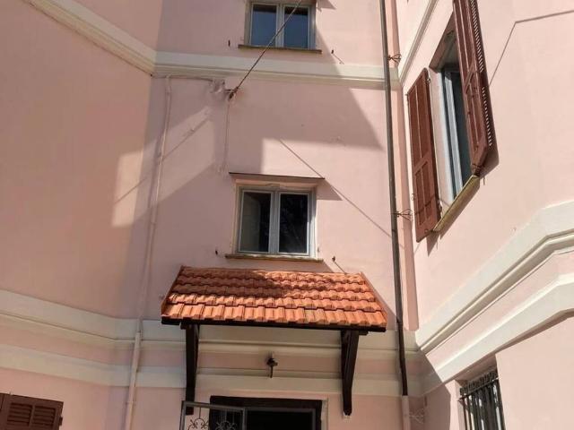 Appartamento in vendita a Cogorno GE