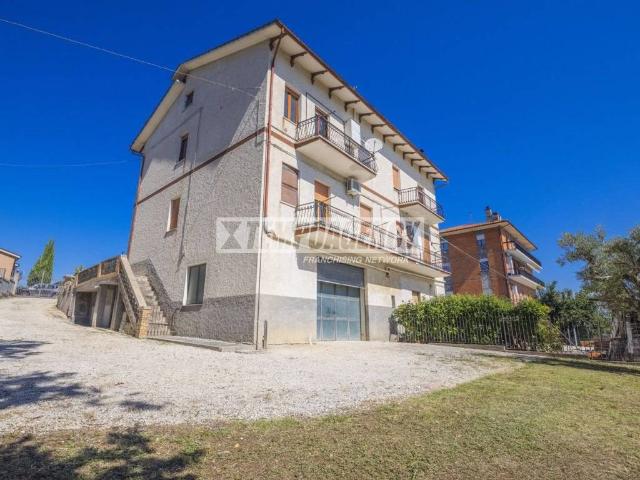 Appartamento in vendita a Colmurano MC