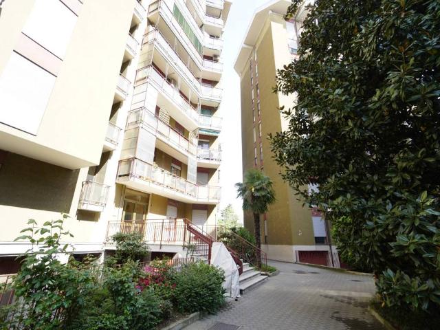 Appartamento in vendita a Cologno Monzese MI