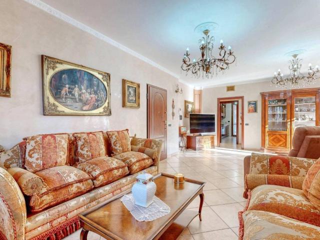 Appartamento in vendita a Cologno Monzese MI