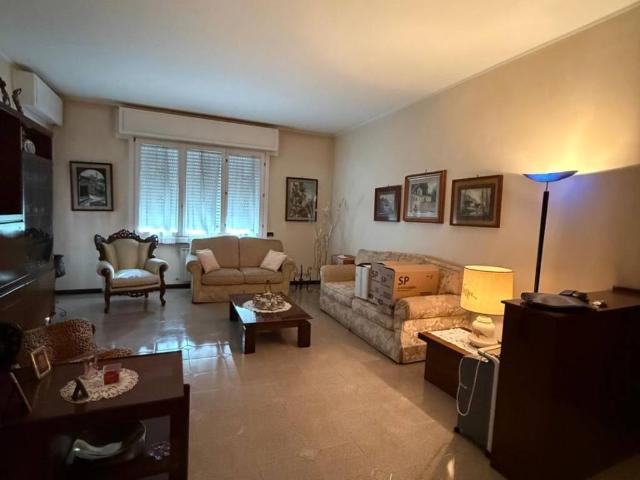 Appartamento in vendita a Cologno Monzese MI