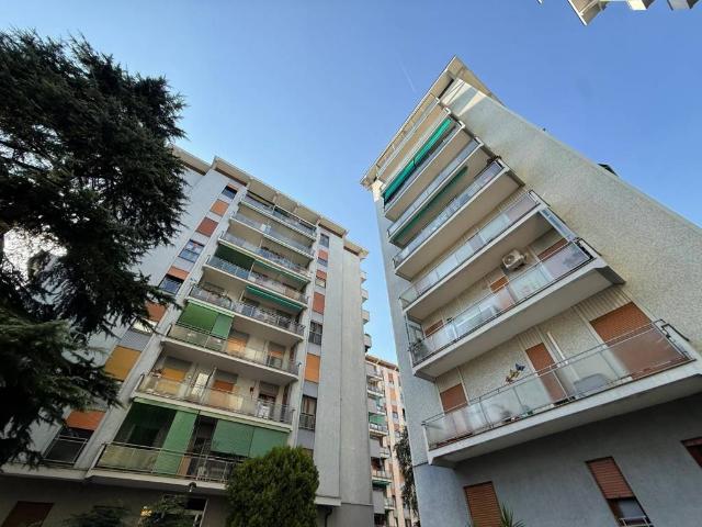 Appartamento in vendita a Cologno Monzese MI