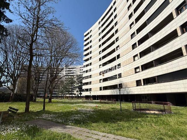 Appartamento in vendita a Cologno Monzese MI