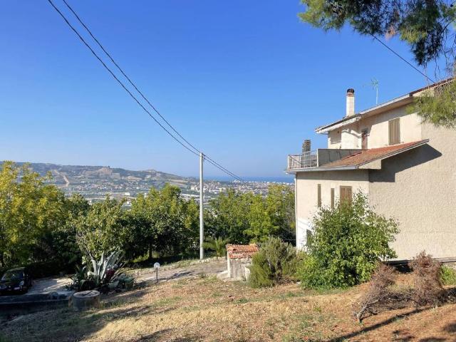 Appartamento in vendita a Colonnella TE