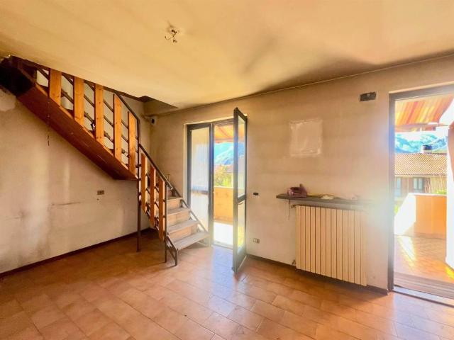 Appartamento in vendita a Colico LC