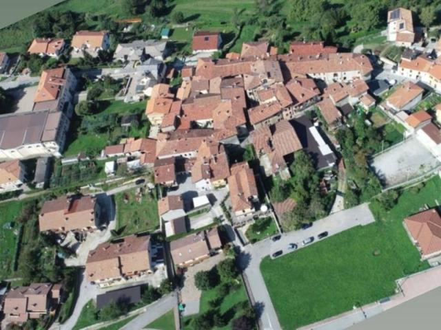 Appartamento in vendita a Colle Brianza LC