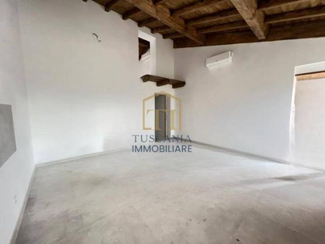 Appartamento in vendita a Colle di Val d'Elsa SI
