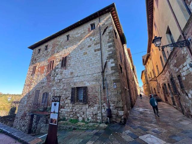 Appartamento in vendita a Colle di Val d'Elsa SI