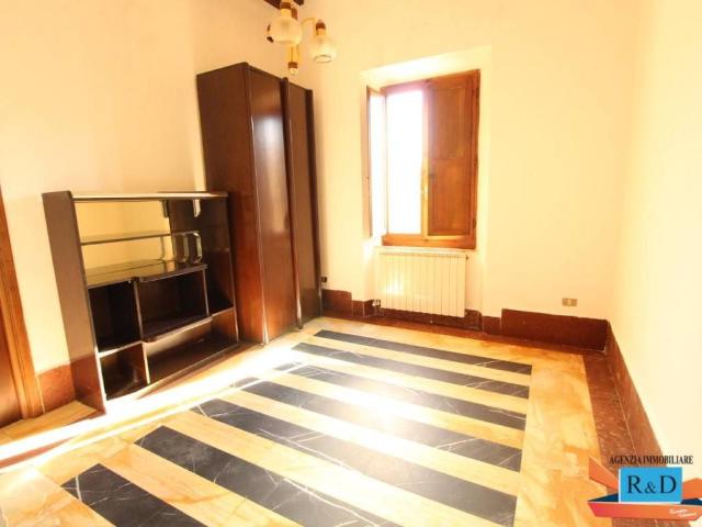 Appartamento in vendita a Colle di Val d'Elsa SI