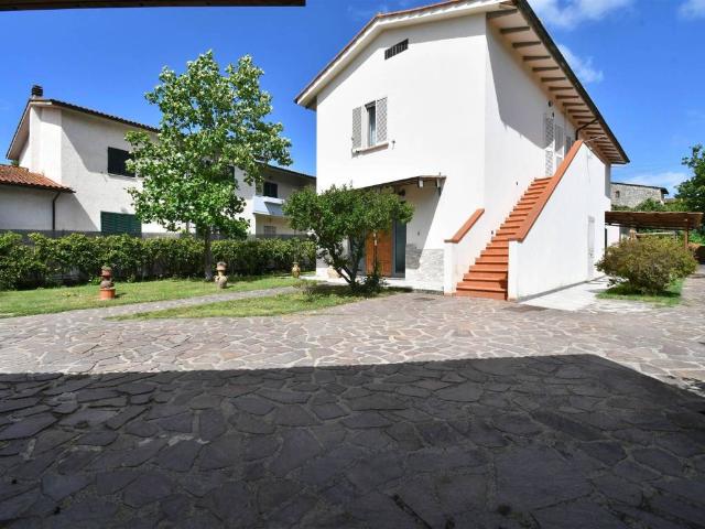 Appartamento in vendita a Colle di Val d'Elsa SI