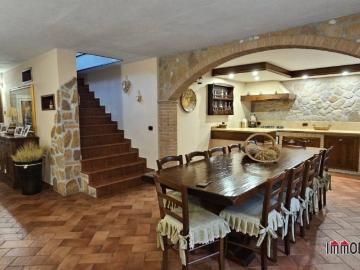Appartamento in vendita a Colle di Val d'Elsa SI