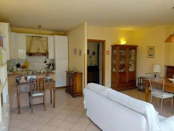 Appartamento in vendita a Colle di Val d'Elsa SI